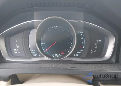 2016 Volvo S60 T5 Premier z USA, uszkodzony, nr VIN YV1612TK7G2392452